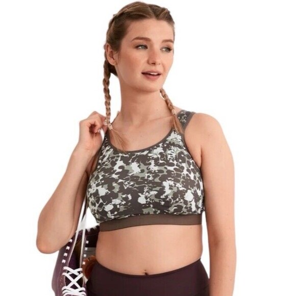 BRAVISSIMO ASTRID HIGH IMPACT SPORTS BRA CAMO WIRELESS NON PADDED 32F NEW - Picture 1 of 9